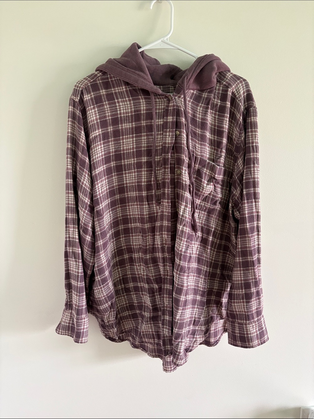American Eagle Outfitters Purple Plaid Hooded Long Sleeve Shirt